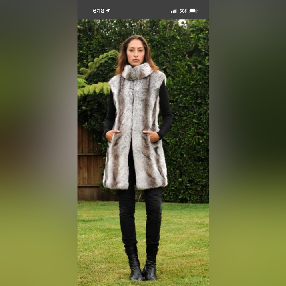 Cristina Ehrlich Women's Gray Fur Vest